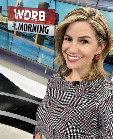 gina glaros|wdrb reporter leaves.